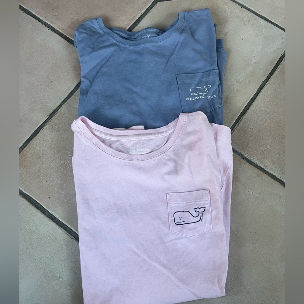 2 vineyard vines, long sleeve tops